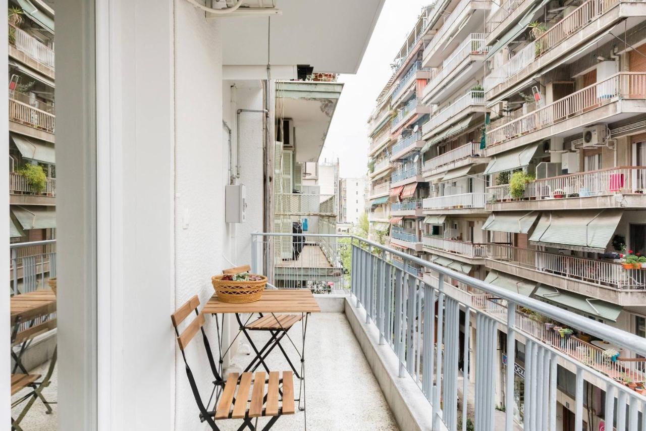 Nat'S Place An Exquisite Home Next To Metro 塞萨洛尼基 外观 照片